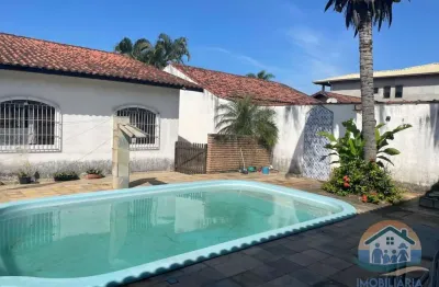 Excelente imóvel com piscina para locação localizado no bairro jardim britânia em caraguatatuba!