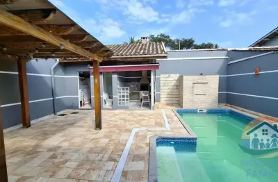 Excelente imóvel á venda localizado há 600 metros do mar no bairro martim de sá em caraguatatuba!