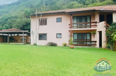 Incrível oportunidade apartamento para venda em uma localização privilegiada poucos metros da belíssima praia de barequeçaba!