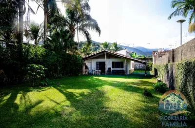 Incrível imóvel á venda localizado à 300 metros da praia no bairro martim de sá em caraguatatuba-sp!