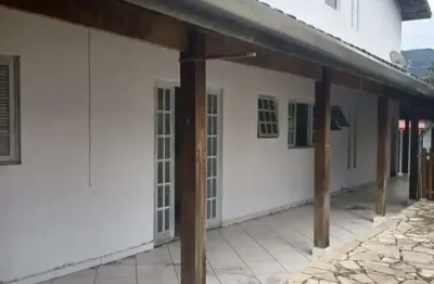 Excelente imóvel á venda localizado no bairro jardim rio santos em caraguatatuba-sp!