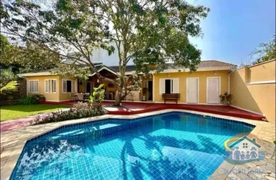 Espetacular imóvel para venda localizado poucos metros da praia do arrastão!