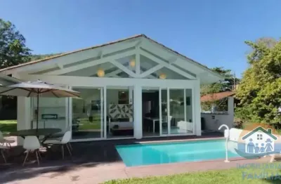 Espetacular imóvel para venda localizado poucos metros da praia em guaecá no litoral no de são paulo!