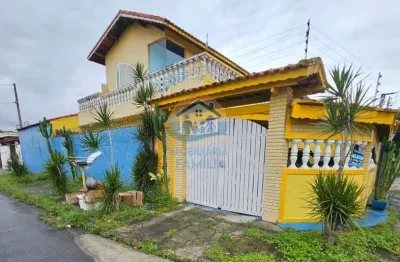 Excelente sobrado de esquina situado no bairro porto novo em caraguatauba-sp!!