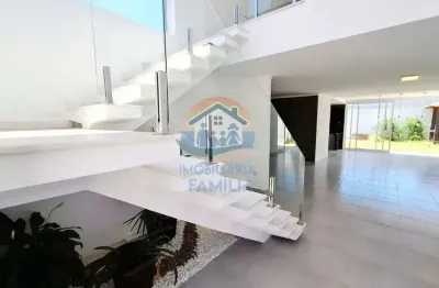 Incrível sobrado à venda situado no bairro balneário dos golfinhos em caraguatatuba-sp!