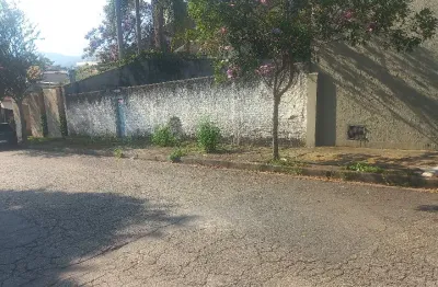 Terreno plano na melhor localização na vila oliveira !!