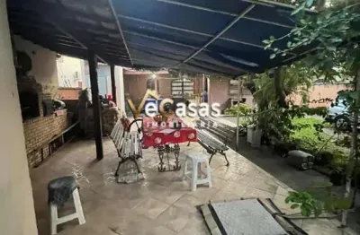 Casa com 2 quartos à venda na rua nelson pecegueiro do amaral, 120, costazul, rio das ostras, 90 m2 por r$ 900.000