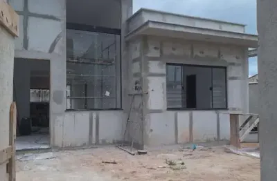 Imóvel linear 3 quartos sendo um suíte em excelente localização