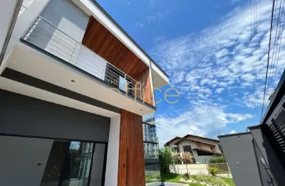 Casa com 3 quartos à venda no Saguaçu, Joinville 