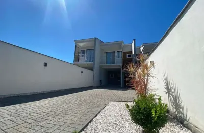 Casa com 3 quartos à venda no São Marcos, Joinville 