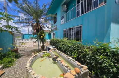 Sobrado à venda: casa no guanabara com 4 quartos e 6 vagas de garagem - oportunidade única em joinville-sc!