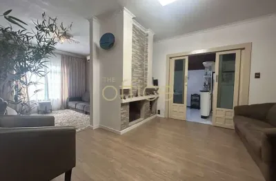 Imperdível! casa à venda em joinville-sc, bairro iririú, 4 quartos, 1 suíte, 3 salas, 3 banheiros, 6 vagas de garagem, 274m².