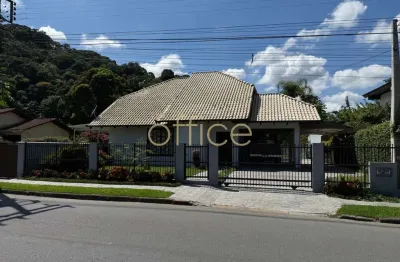 Casa com 3 quartos à venda no América, Joinville 
