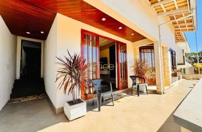 Sobrado 3 quartos (1 suíte), piscina, área de festas com churrasqueira, 2 vagas garagem - costa e silva