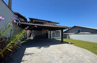 Casa com 3 quartos à venda no floresta, joinville , 211 m2 por r$ 980.000