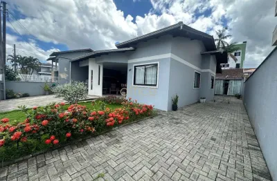 Casa com 3 quartos à venda no costa e silva, joinville  por r$ 890.000