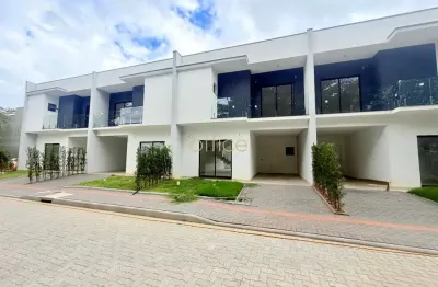 Sobrado em condomínio fechado no floresta - 155,38 m2 - 1 suíte + 2 demi-suítes - lavanderia - lavabo - 2 vagas