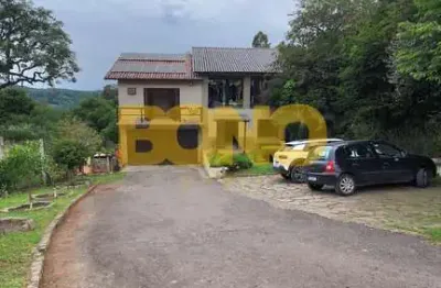 Chácara / sítio com 4 quartos para alugar no Planalto, Caxias do Sul , 600 m2 por R$ 4.000