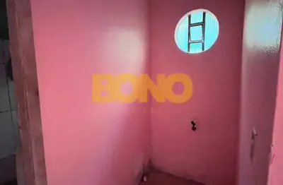 Casa com 2 quartos para alugar no São Caetano, Caxias do Sul  por R$ 1.150