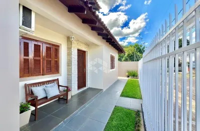 Casa a venda com 3 quartos e garagem bairro patronato, santa maria/rs