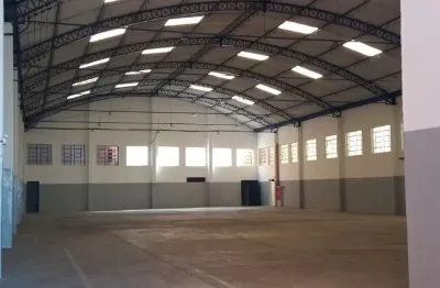 Alugo galpão com 1000 metros quadrados  zup 1 em ferraz de vasconcelos