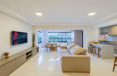 Apartamento com 3 suítes no residencial europark ibirapuera