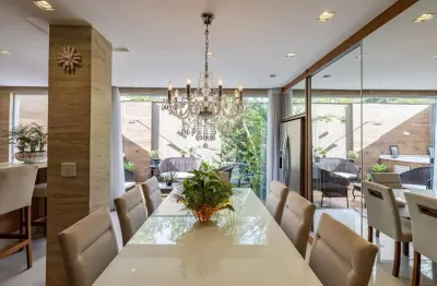 Casa em condomínio fechado com 3 quartos à venda na Rua 1, 553, Parque das Laranjeiras, Goiânia