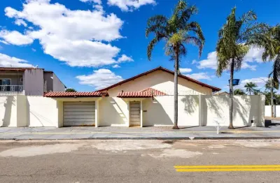 Casa com 3 quartos à venda na Rua J7 Esquina Com Alameda Da Liberdade, 1, Setor Jaó, Goiânia