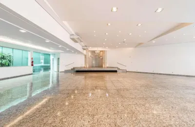 Imóvel comercial com 565m² privativos a poucos passos da av. t-63