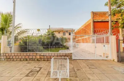 Casa com 4 quartos à venda na rua tapirapés, 184, sarandi, porto alegre por r$ 1.100.000
