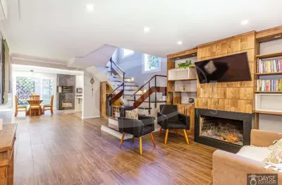 Casa com 3 quartos à venda na rua guadalupe, 465, jardim lindóia, porto alegre por r$ 1.140.000
