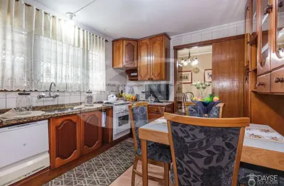 Casa com 3 quartos à venda na rua abaeté, 387, sarandi, porto alegre por r$ 1.200.000