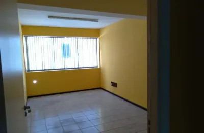 Sala comercial à venda na rua tupi, 52, passo da areia, porto alegre por r$ 110.000
