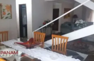 Casa com 3 quartos à venda na rua vitório francisco giordani, 240, jardim planalto, porto alegre por r$ 990.000