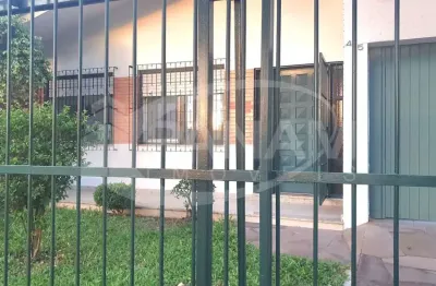 Casa com 3 quartos à venda na rua nicolau copérnico, 45, sarandi, porto alegre por r$ 590.000
