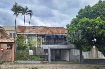 Casa com 3 quartos à venda na avenida benno mentz, 1697, vila ipiranga, porto alegre por r$ 800.000