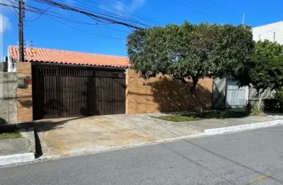 À venda belíssima casa, segura, 187m2 3qts grandes, 1suíte closet, área lazer piscina, churrasqueira