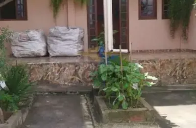 Casa com 4 quartos à venda na paineiras, 70, girassol, ribeirão das neves por r$ 380.000