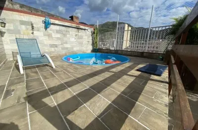 Excelente cobertura linear de 4 quartos e 2 vagas no méier