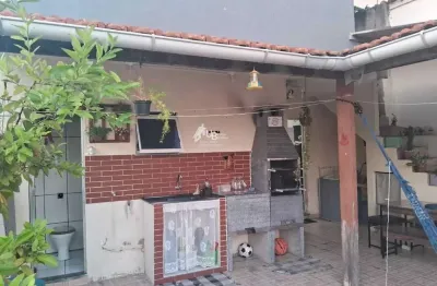 Espetacular casa de 4 quartos e 2 vagas de garagem em todos os santos