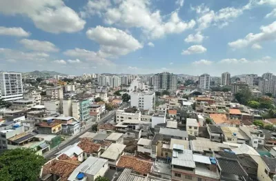 Apartamento de 2 quartos no condomínio east side - todos os santos