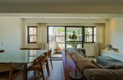 Espetacular cobertura quadriplex de 4 suítes e vaga em Botafogo