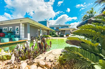 Casa esplêndida  4 suítes para venda com lago  em  busca vida abrantes