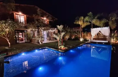 Casa em condomínio fechado com 3 quartos à venda na Avenida Antônio Carlos Magalhães, BR-324, Zona Rural, Simões Filho, 345 m2 por R$ 1.790.000