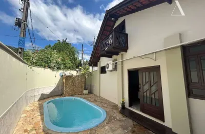 Casa com 3 dormitórios à venda, 264 m² por r$ 840.000,00 - saguaçu - joinville/sc