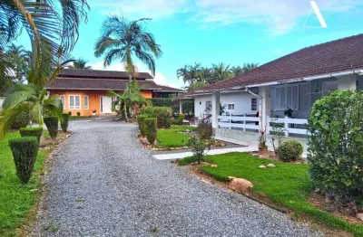 Casa com 5 quartos à venda no São Marcos, Joinville 