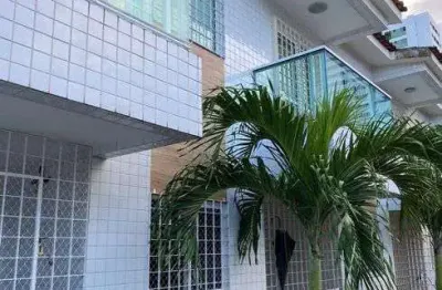 Casa duplex em condomínio fechado próximo a caxangá