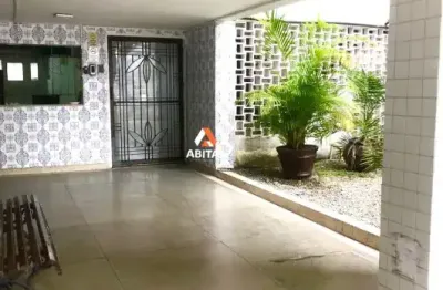 Apartamento com 4 quartos para alugar no Paissandu, Recife 