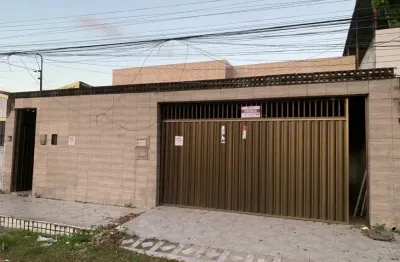 Casa com 4 quartos à venda no Campo Grande, Recife 
