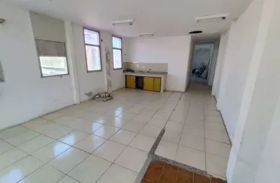 Oportunidade imperdível: prédio comercial à venda em bonsucesso!